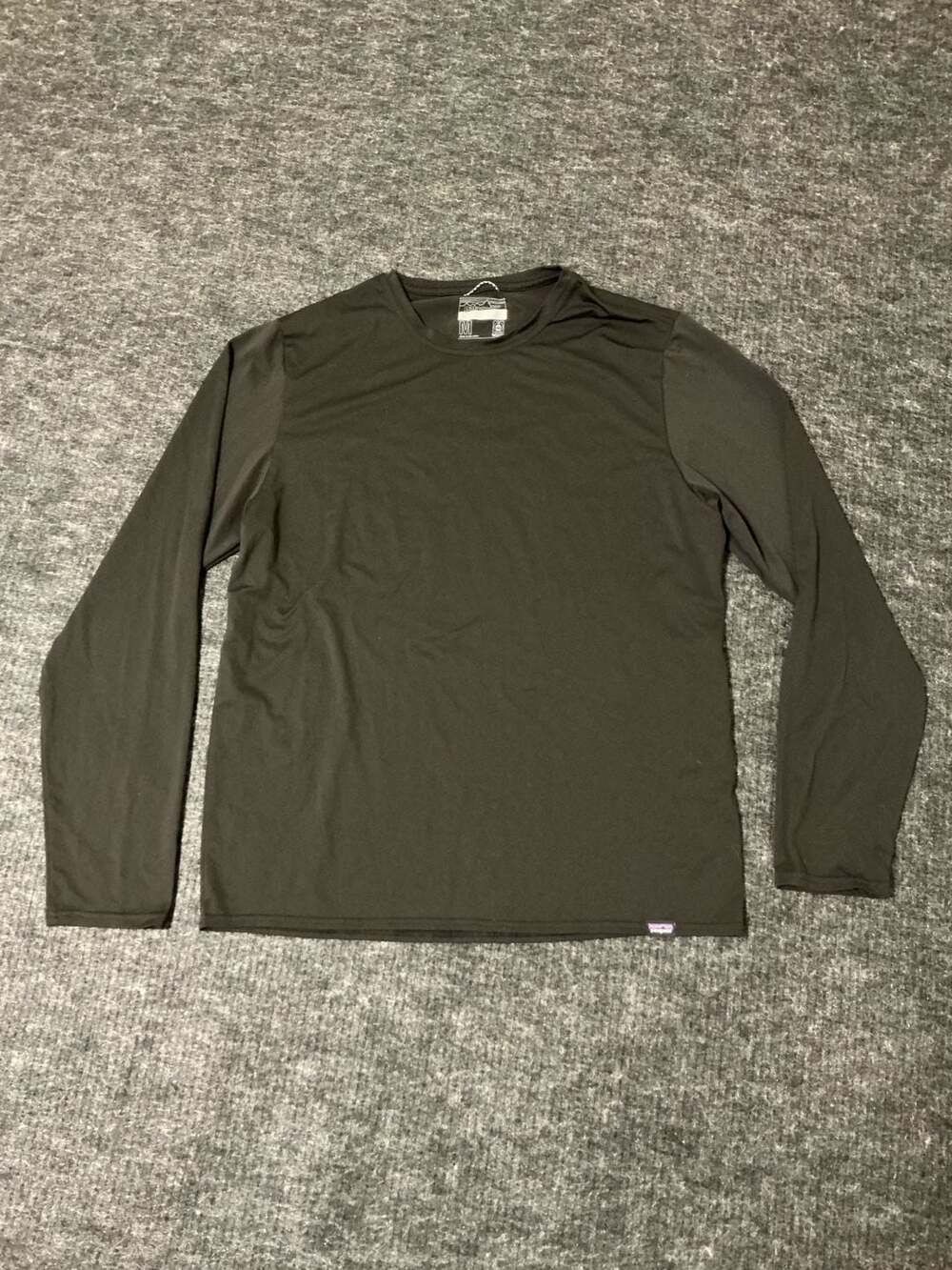 Patagonia Long Sleeve Sweater Mens Size Medium Color Black